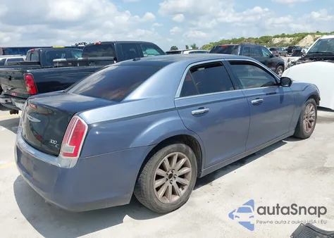 2013 Chrysler 300C from USA, damaged, VIN 2C3CCAEG5DH620896
